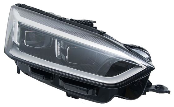 AUDI A5 için 8W6941774D far (F53, F5P)