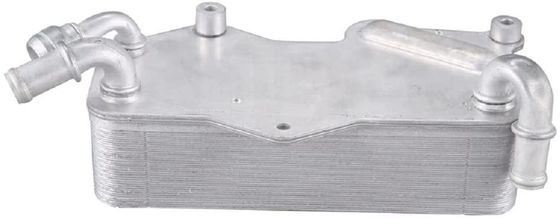 4G0317021M Motor Parçaları AUDI A7 için dişli yağı soğutucu