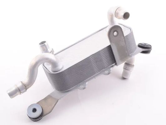 17217628058 Motor Parçaları Yağ Soğutucu