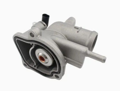 Mercedes Sprinter 6112000215 B Motor Parçaları Termostat Montajı 79°C